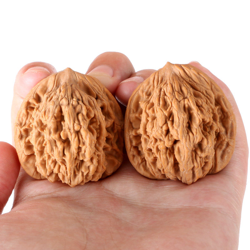 Natural Wenwan Walnut Hand Mas - Art Craft Lion review and price